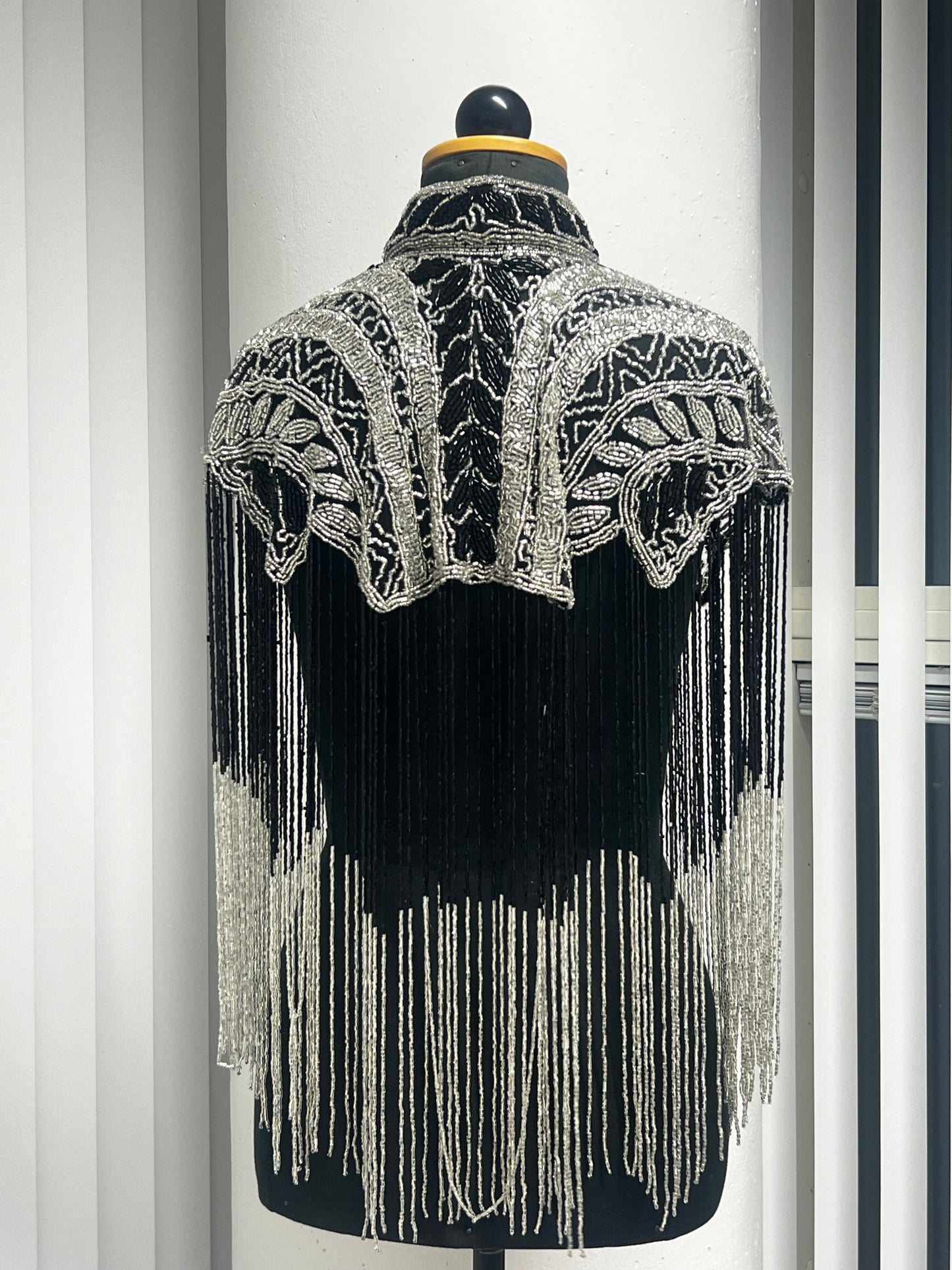 Noir Cape